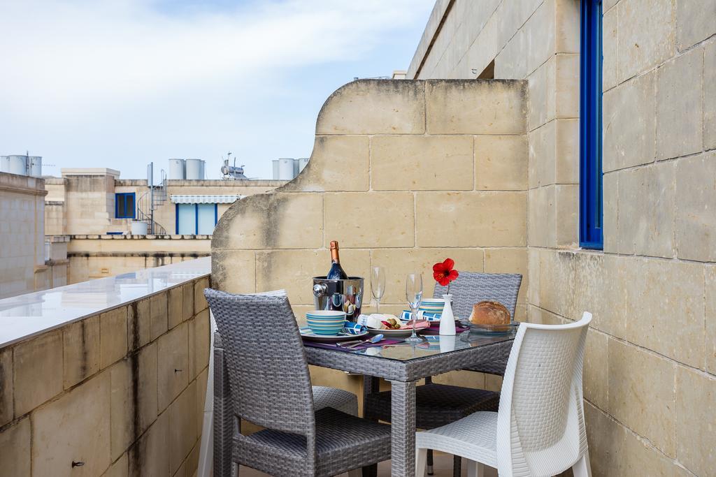 Apartament Seaview Luxury Penthouse With Shared Swimming Pool Għajnsielem Zewnętrze zdjęcie